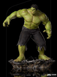 Iron Studios Hulk Battle of NY 1/10 scale statue in a dynamic, aggressive pose on a rocky, rubble-filled base.