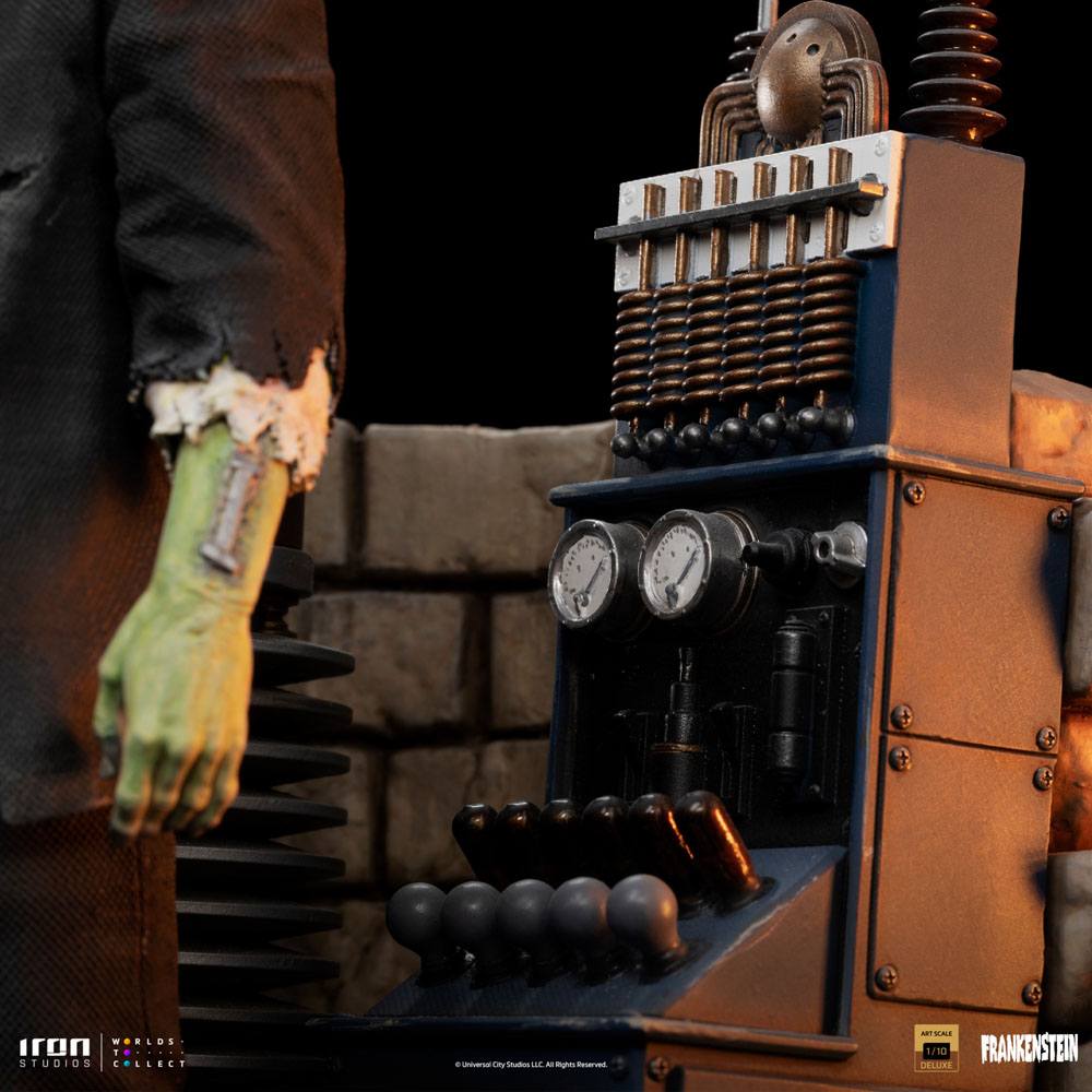 Iron Studios Universal Monsters Deluxe Art Scale Statue 1/10 Frankenstein Monster in Malta | LAB7
