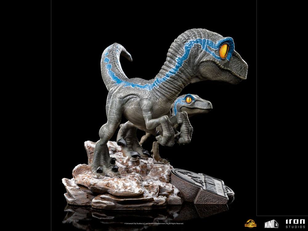 Jurassic World Dominion Mini Co. PVC Figure Blue and Beta 13 cm by LAB7 Malta, Europe