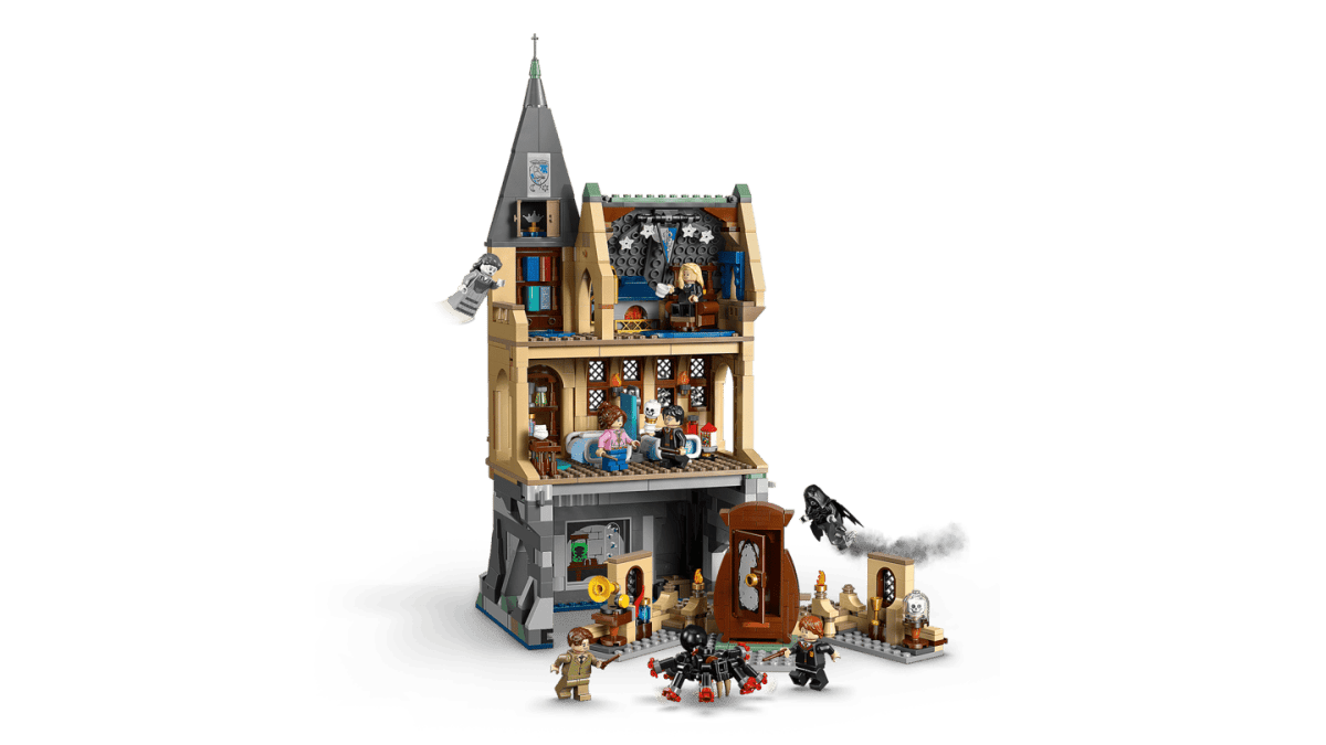 LEGO Harry Potter Hogwarts Castle: Hospital Wing 76463 – 907-Piece Building Set with 7 Minifigures