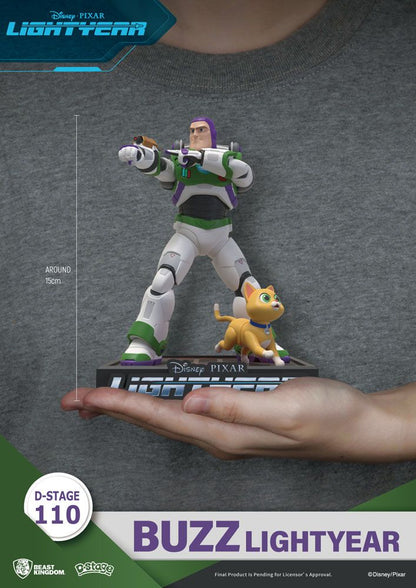 Beast Kingdom - Lightyear D - Stage PVC Diorama Buzz Lightyear 15 cm