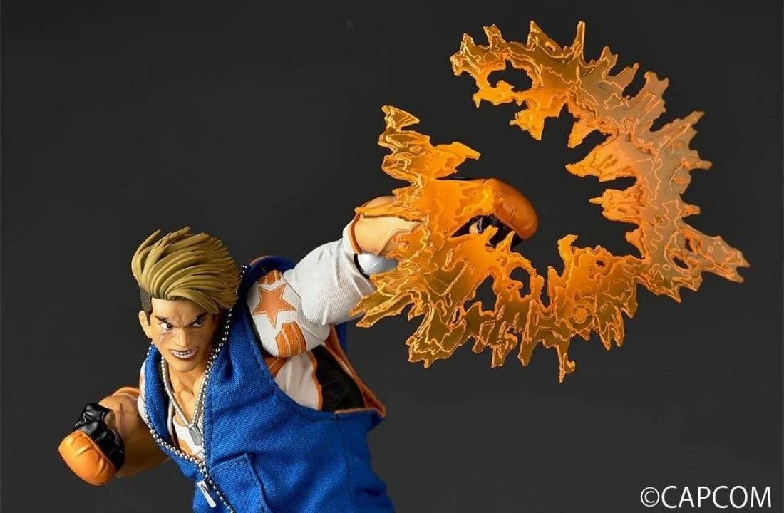Luke Revoltech Amazing Yamaguchi Kaiyodo - Street Fighter 6 action figure 16 cm in Malta | LAB7