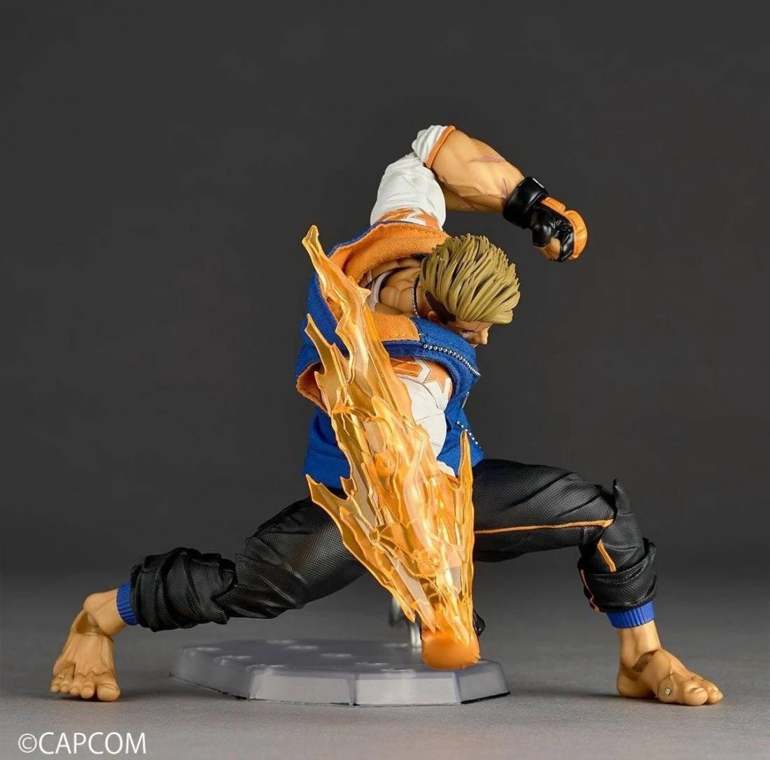 Luke Revoltech Amazing Yamaguchi Kaiyodo - Street Fighter 6 action figure 16 cm by LAB7 Malta, Europe