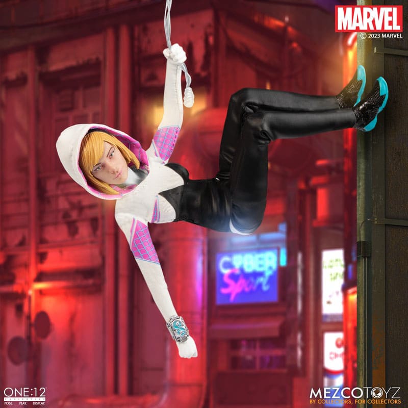 Mezco One:12 Collective Ghost-Spider Action Figure 16cm – Marvel Earth-65 in Malta | LAB7
