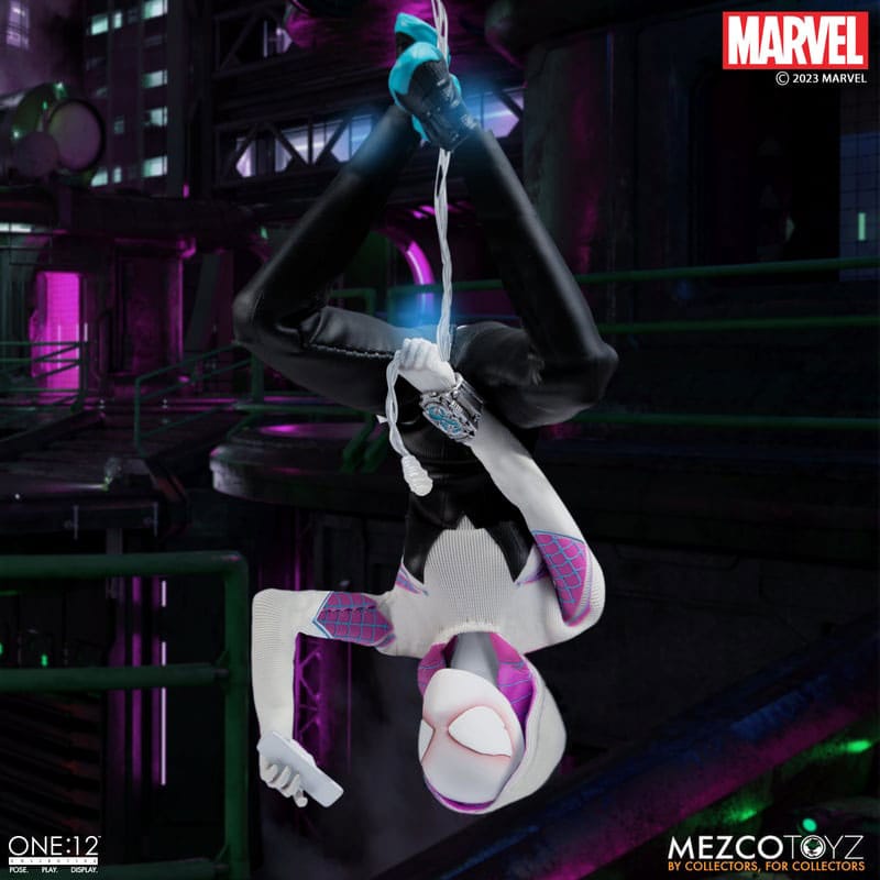 Mezco One:12 Collective Ghost-Spider Action Figure 16cm – Marvel Earth-65 in Malta | LAB7