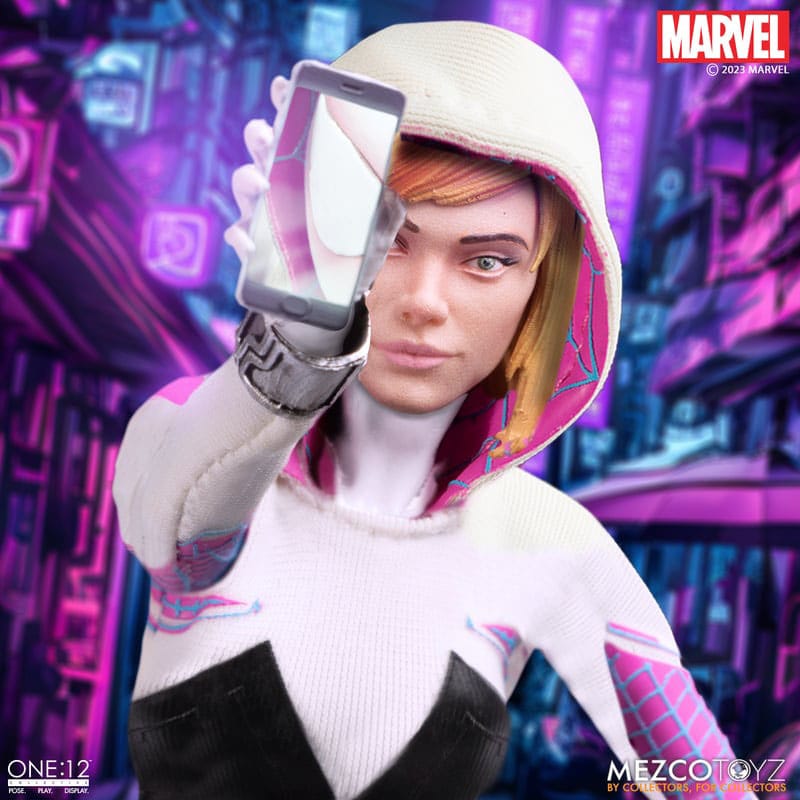 Mezco One:12 Collective Ghost-Spider Action Figure 16cm – Marvel Earth-65 in Malta | LAB7
