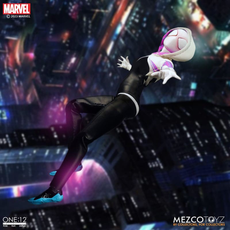 Mezco One:12 Collective Ghost-Spider Action Figure 16cm – Marvel Earth-65 in Malta | LAB7