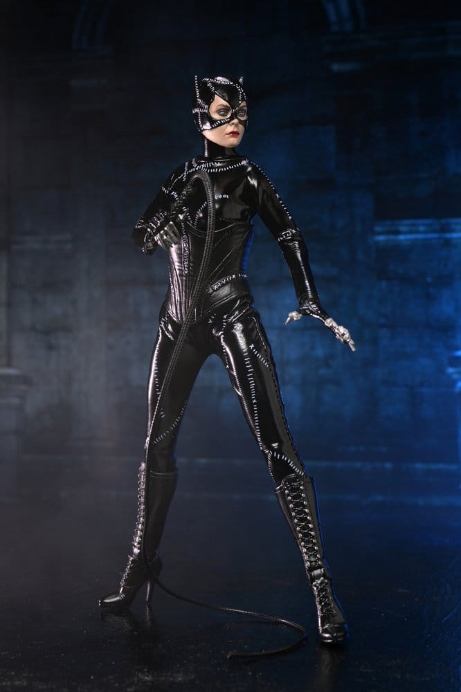 NECA Batman Returns (1992) Catwoman Clothed Action Figure (20cm)