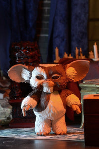 NECA Ultimate Gizmo Figure – Gremlins Collectible 18cm in Malta | LAB7