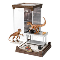 Noble Collection Jurassic Park – Velociraptors PVC Diorama (18 cm) by LAB7 Malta, Europe