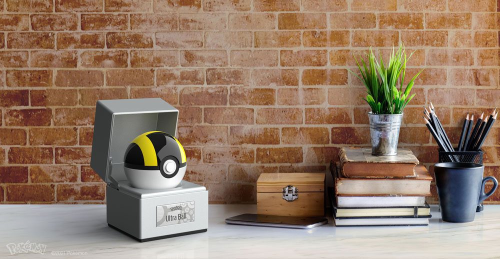 Pokémon Diecast Replica Ultra Ball by LAB7 Malta, Europe