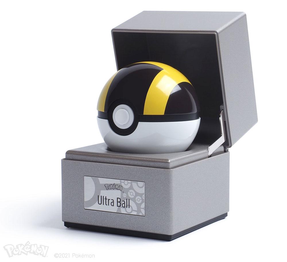 Pokémon Diecast Replica Ultra Ball by LAB7 Malta, Europe