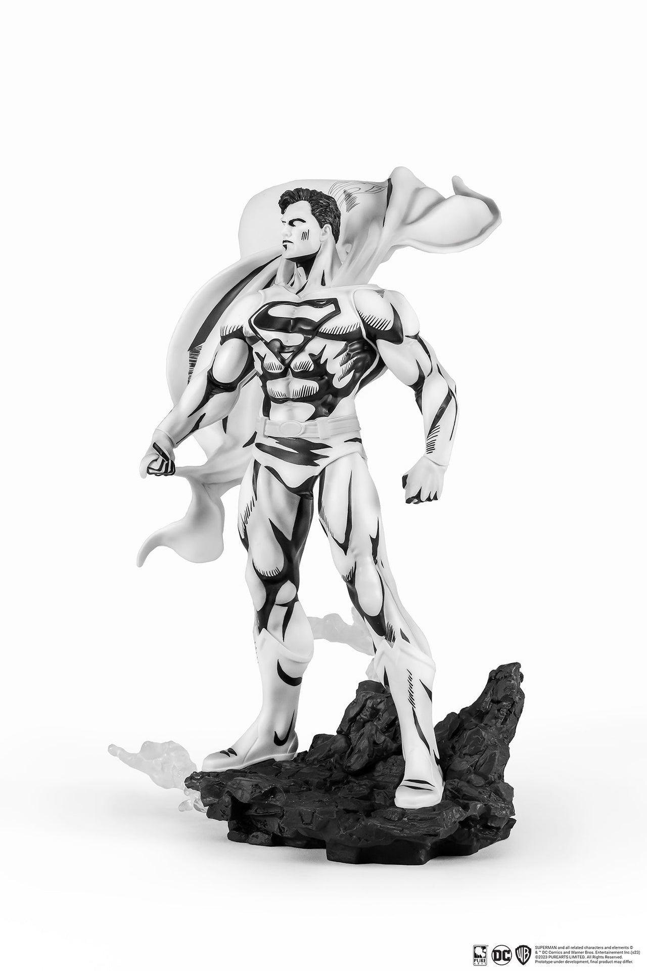 SDCC 2024 DC HEROES : Superman B&W PX PVC 1/8 Statue in Malta | LAB7