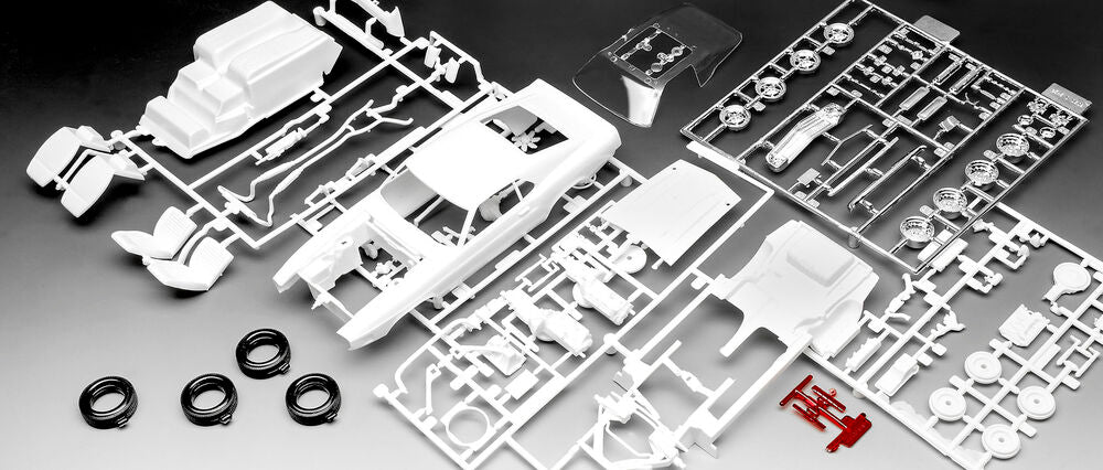 Revell '70 Shelby Mustang GT500 Model Kit (1:25 Scale)