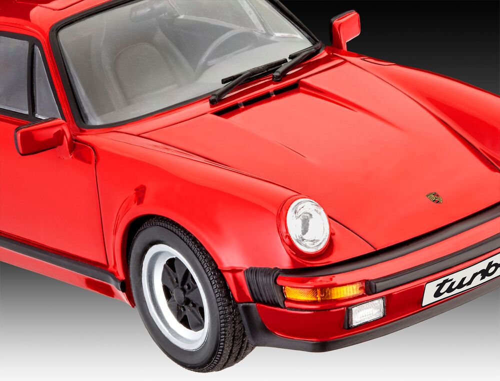 Revell Gift Set – Porsche 911 Turbo 50th Anniversary (1:24 Scale) in Malta | LAB7