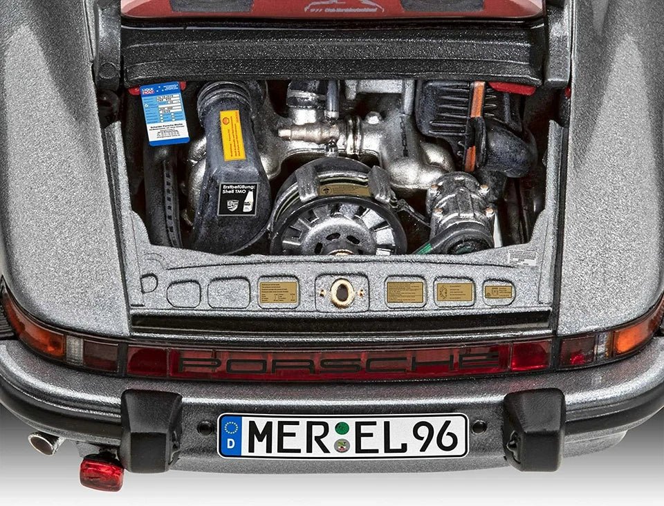 Revell Porsche 911 G Model Coupé (1:24 Scale) in Malta | LAB7