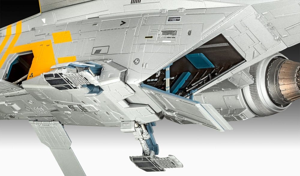 Revell Star Wars: The Mandalorian – Razor Crest Model Kit 1/72 Scale (34 cm) in Malta | LAB7