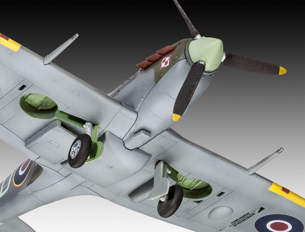 Revell Supermarine Spitfire Mk.Vb Model Kit (1:72 Scale) in Malta | LAB7