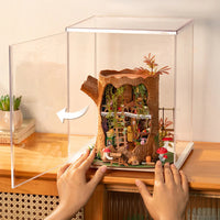 Rolife Acrylic Display Cover Portrait L DF06L in Malta | LAB7