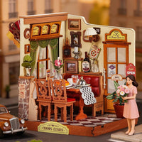 Rolife Champs-Élysées Bistro DS053 – 160-Piece DIY Miniature House Kit