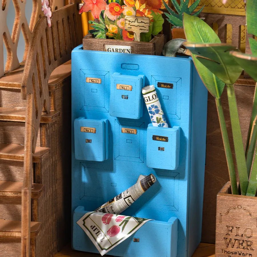 Rolife DIY Book Nook Flower House Shelf Insert TGB06 by LAB7 Malta, Europe