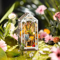 Rolife DIY Book Nook Flower House Shelf Insert TGB06 by LAB7 Malta, Europe