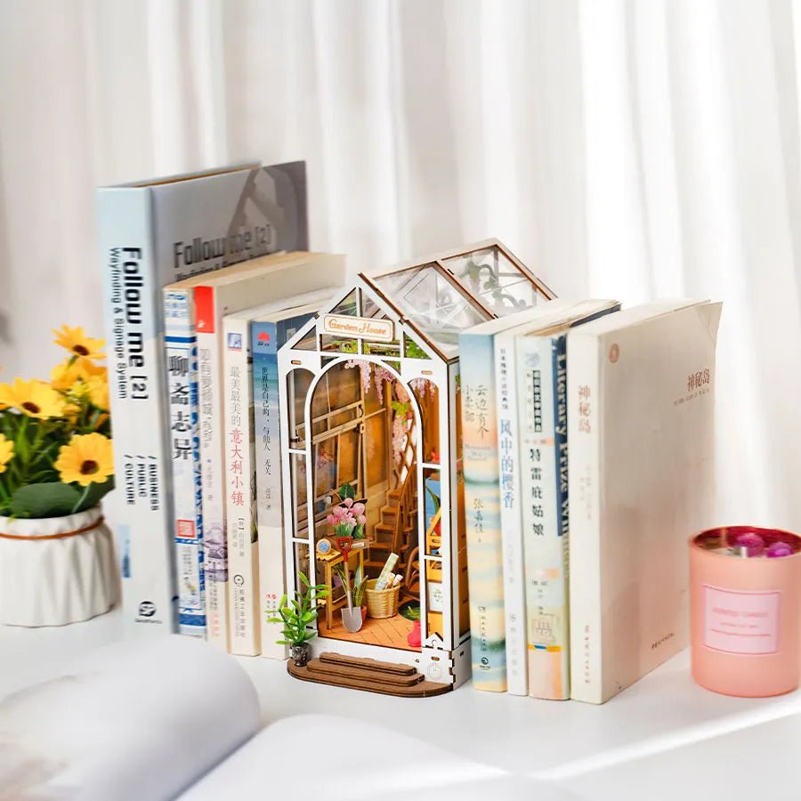 Rolife DIY Book Nook Flower House Shelf Insert TGB06 by LAB7 Malta, Europe