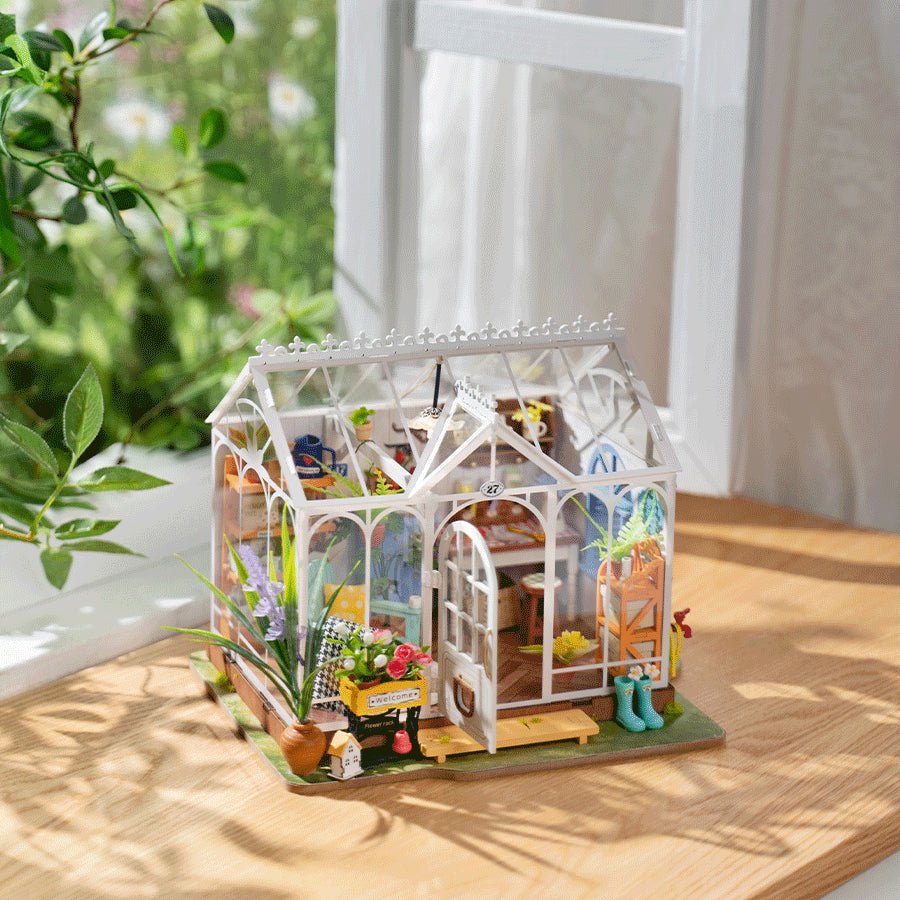 Rolife DIY Miniature House Dreamy Garden House DG163 in Malta | LAB7