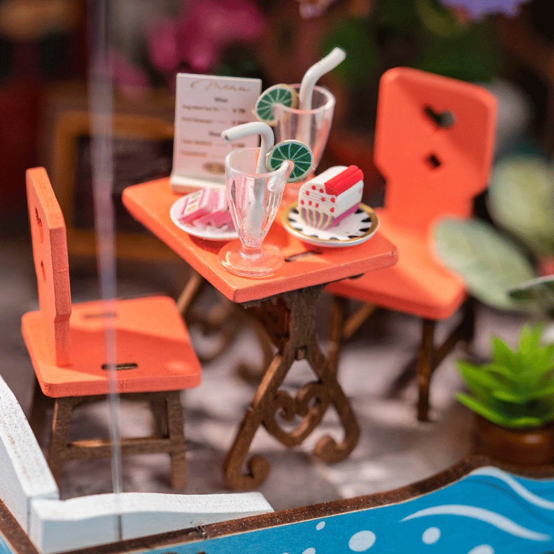 Rolife DIY Miniature House Sea Holiday Restaurant DS039 in Malta | LAB7