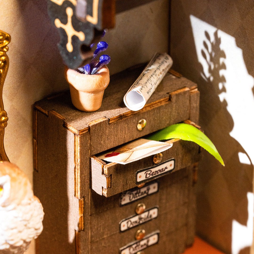 Rolife The Magic Study DG166 – DIY Miniature Wizard Room House Kit in Malta | LAB7