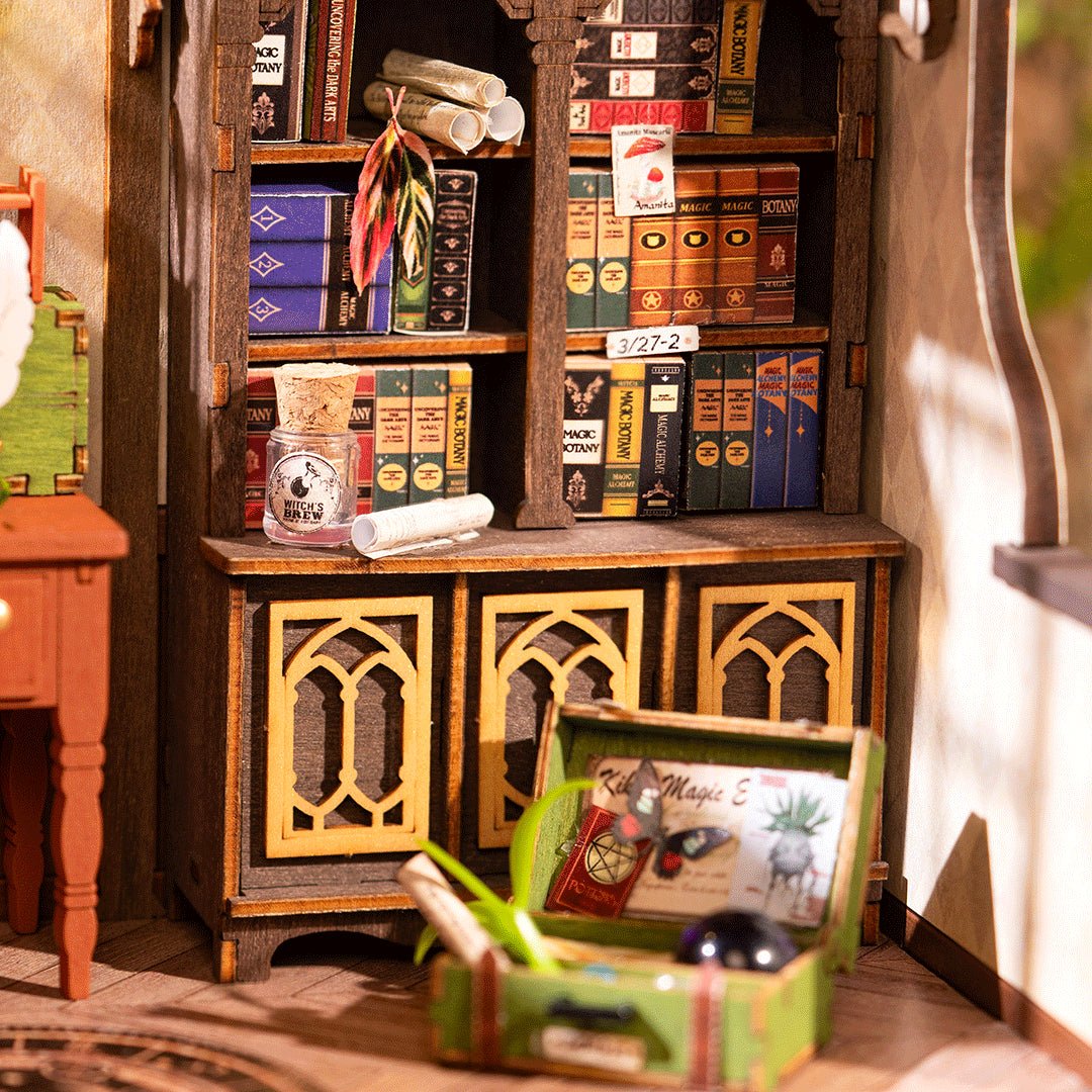 Rolife The Magic Study DG166 – DIY Miniature Wizard Room House Kit in Malta | LAB7