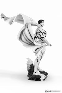 SDCC 2024 DC HEROES : Superman B&W PX PVC 1/8 Statue by LAB7 Malta, Europe