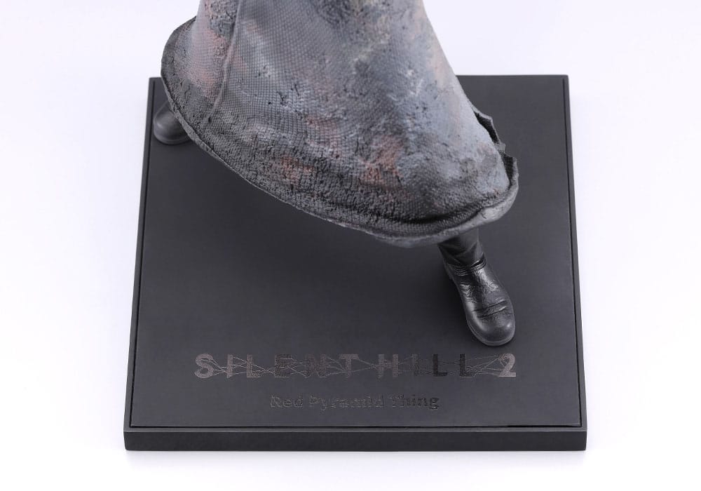 Silent Hill 2 Red Pyramid Thing OSHI 26cm in Malta | LAB7