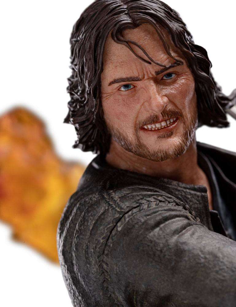The Lord of the Rings Figures of Fandom PVC Statue Aragorn 28 cm in Malta | LAB7