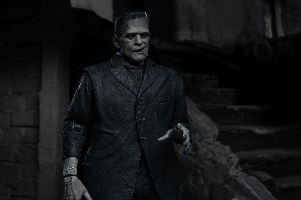 Universal Monsters Action Figure Ultimate Frankenstein's Monster (Black & White) 18 cm by LAB7 Malta, Europe