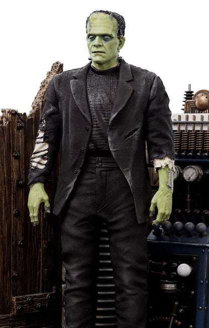 Iron Studios - Universal Monsters Deluxe Art Scale Statue 1/10 Frankenstein Monster