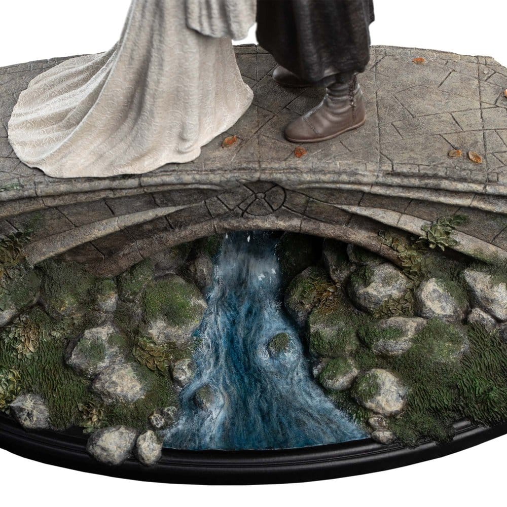 Weta Workshop The Lord of the Rings Aragorn & Arwen Mini Statue (24 cm) in Malta | LAB7