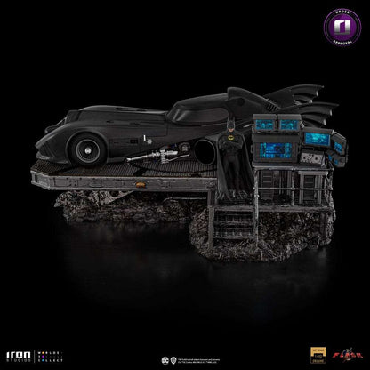 Iron Studios DC Comics Art Scale Deluxe Statue 1/10 The Flash Movie Batmobile by LAB7 Malta