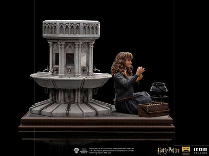 Iron Studios Harry Potter Deluxe Art Scale Statue 1/10 Hermione Granger Polyjuice 14 cm by LAB7 Malta