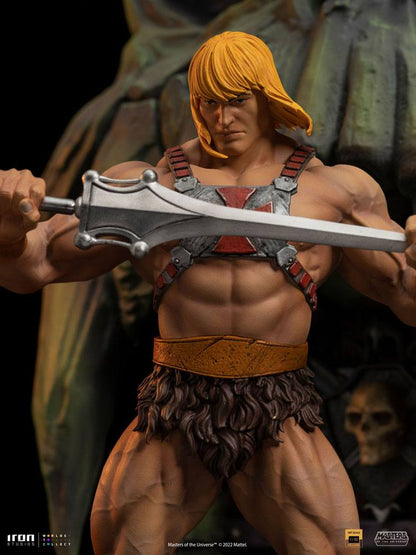 Iron Studios Masters of the Universe Deluxe Art Scale Statue 1/10 He-Man 34 cm by LAB7 Malta