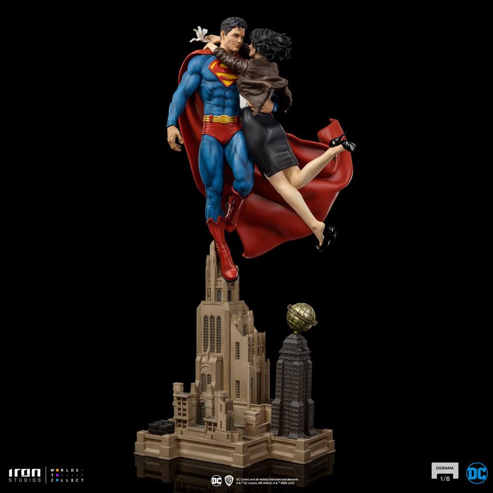 Iron Studios DC Comics Diorama 1/6 Superman & Lois 57 cm by LAB7 Malta