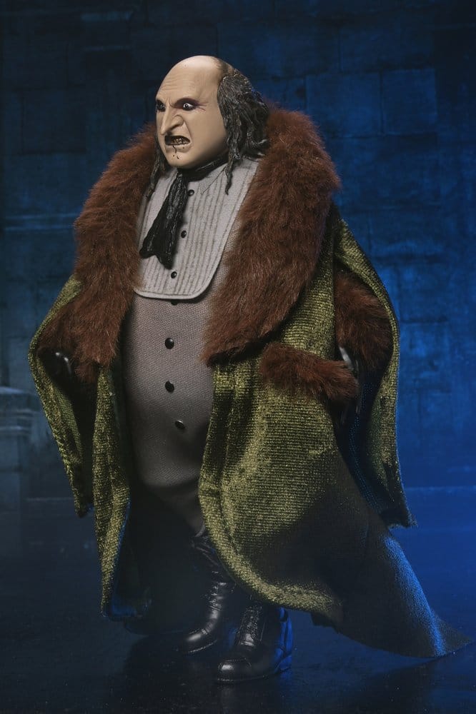 NECA Batman Returns (1992) The Penguin Clothed Action Figure (20cm)