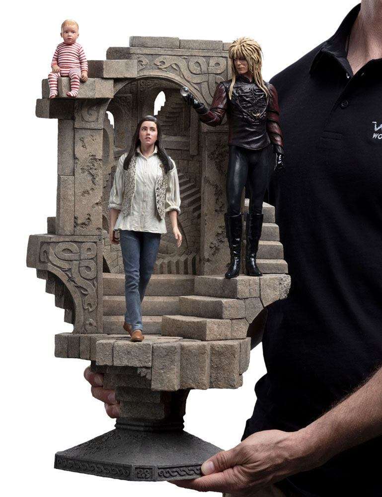 WETA Labyrinth Statue 1/6 Sarah & Jareth in the Illusionary Maze 57 cm by LAB7 Malta