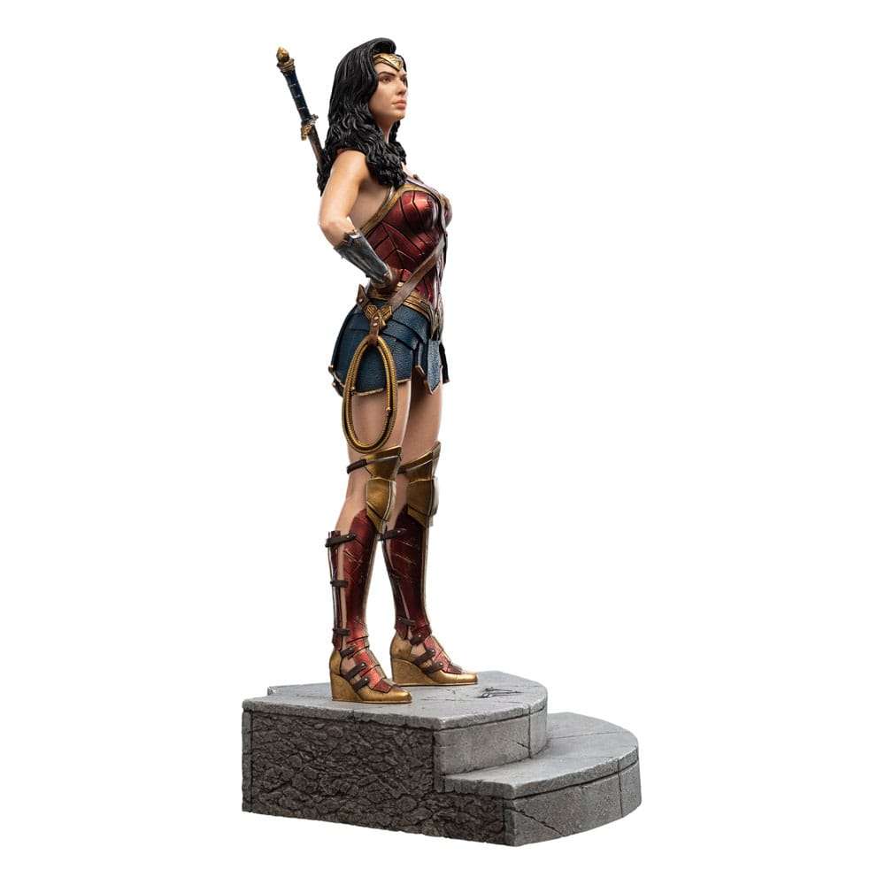 Zack Snyder's Justice League Statue 1/6 Wonder Woman 37 cm by LAB7 Malta, Europe